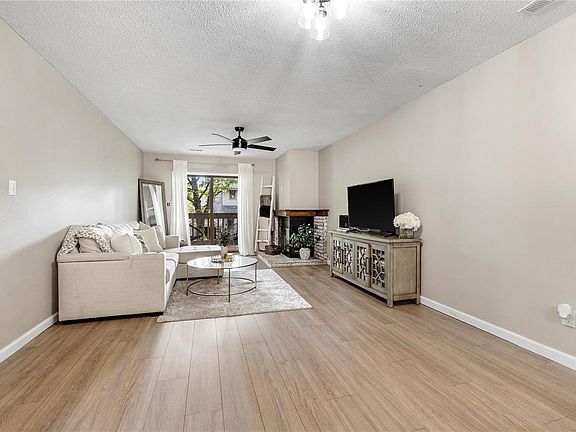 4th image of 2212 Canyonlands Dr APT D