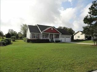 106 Lydia Dr, Swansboro, NC 28584