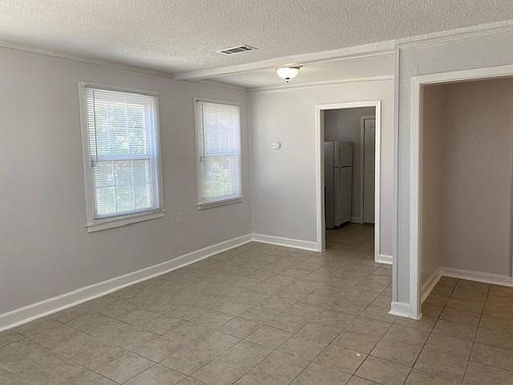 5th image of 6219 Curie St