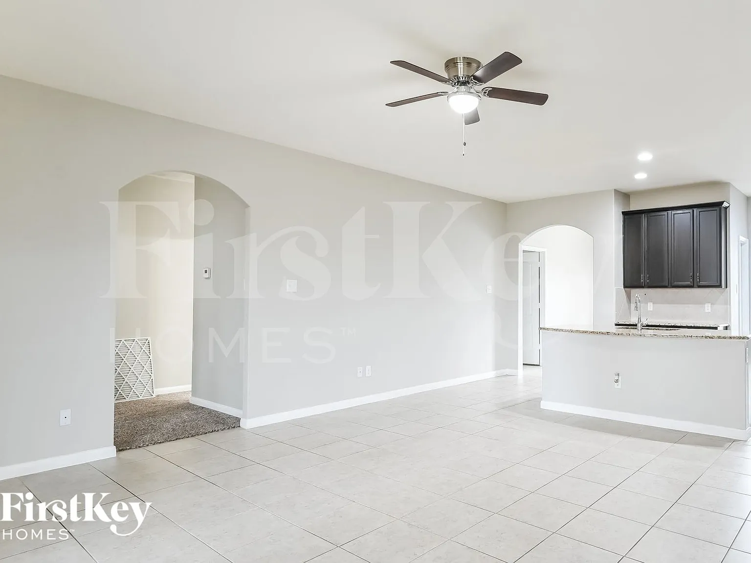 4 bed, 2.0 bath, 2265 sqft, $2,850 — Photo 2