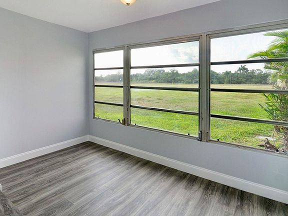 5th image of 8841 Sunrise Lakes Boulevard #106