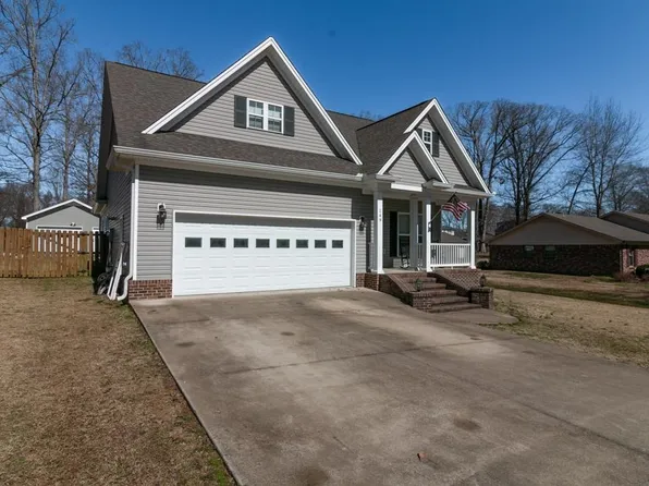149 Stacey Ln, Rogersville, AL 35652