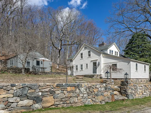 16-17 Coburn Road East, Sherman, CT 06784