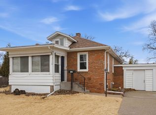 4301 17th Ave, Moline, IL 61265