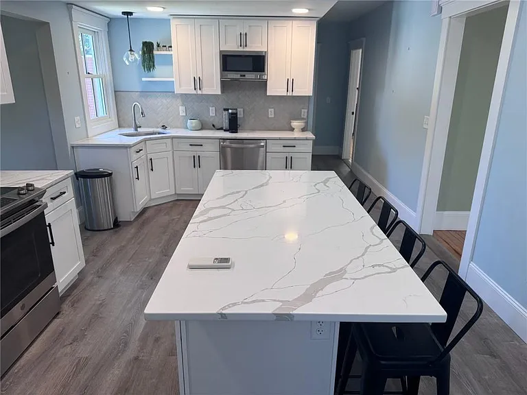 35 Elm St #B — Photo 8