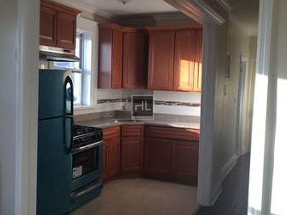 5th image of 169 Howard Ave #4