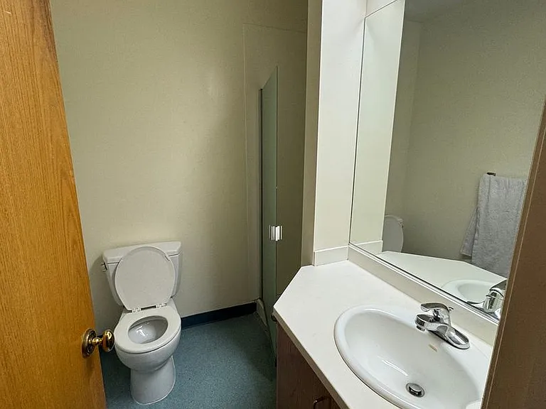 2436 Ellsworth St #B — Photo 13