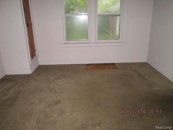 3rd image of 33 N Francis Ave