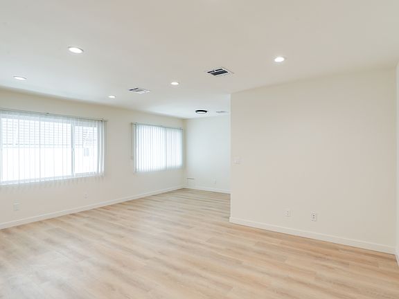 4th image of 606 N 6th St APT E