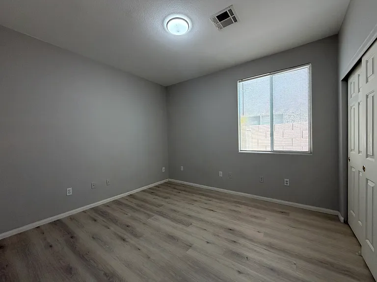 148 Macoby Run St — Photo 10