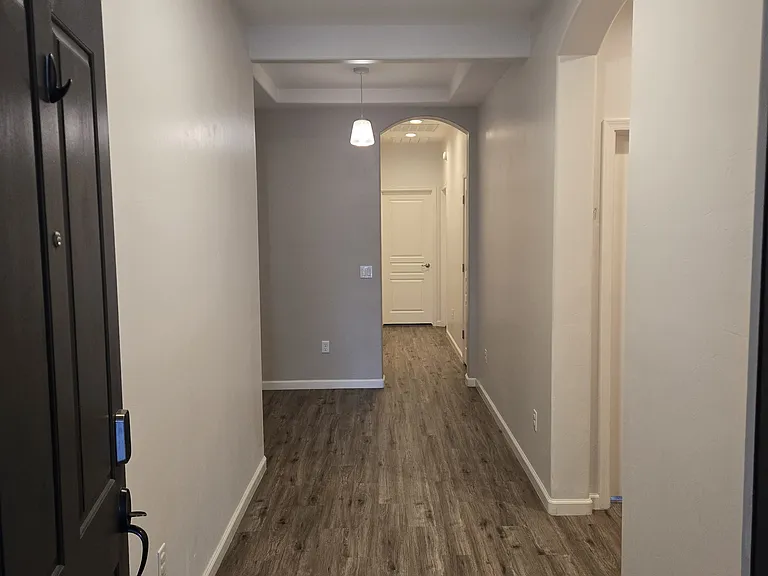579 W Camino Sorpresa — Photo 3