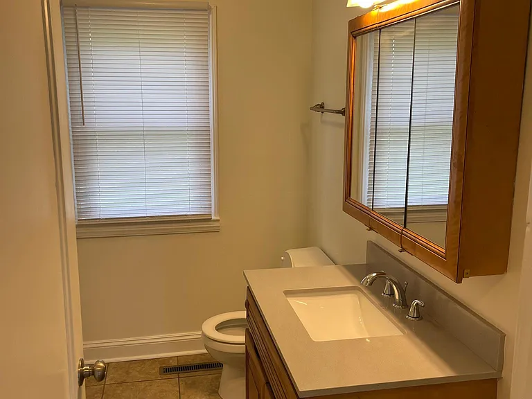 5101 Bybee Rd — Photo 8