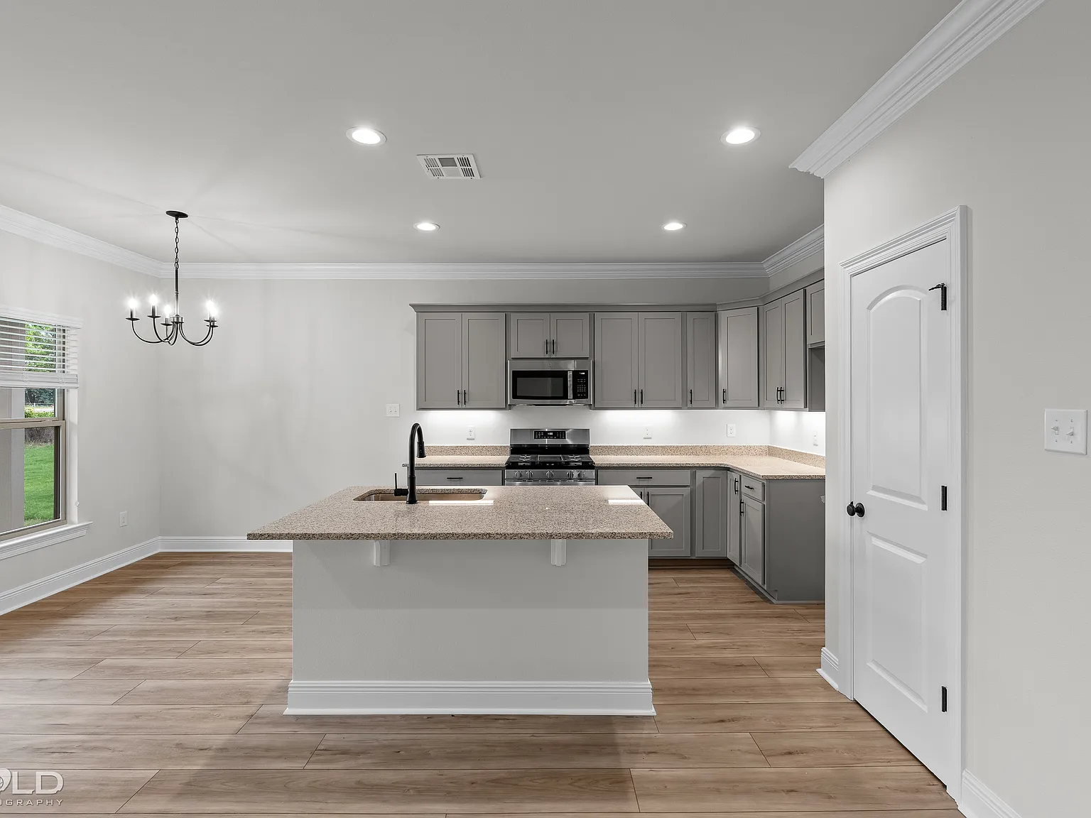 3 bed, 1482 sqft, $1,800 — Photo 4