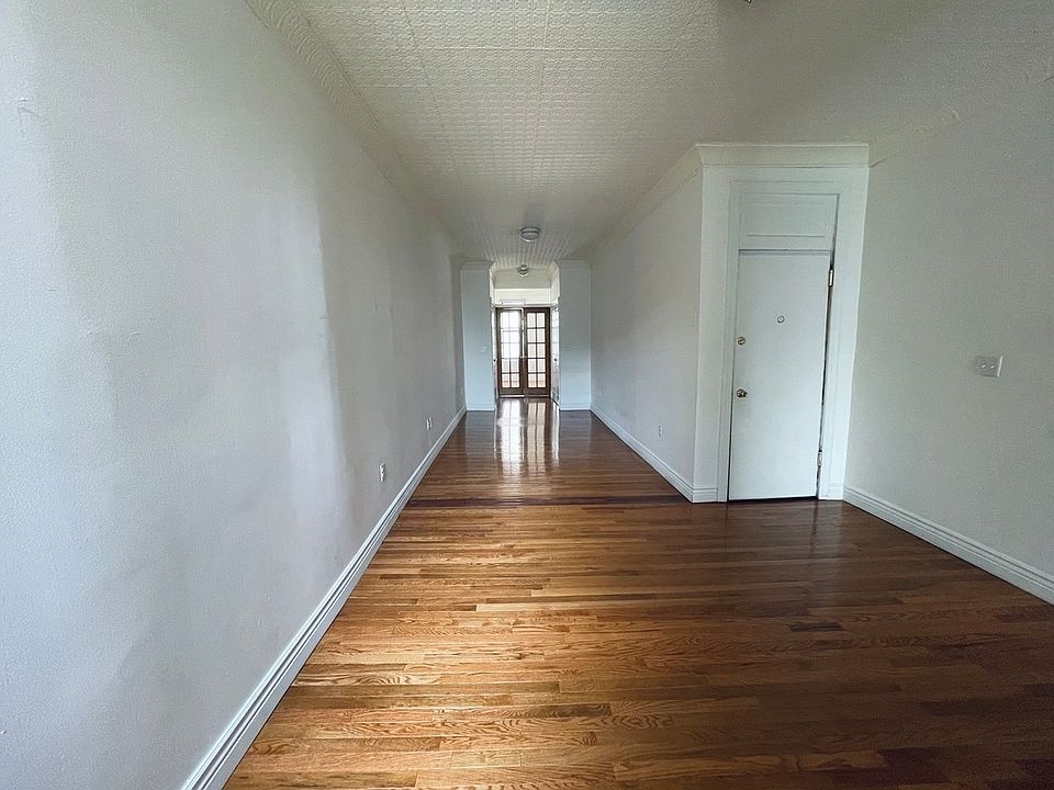 1st image of 238 7th Ave APT 2r