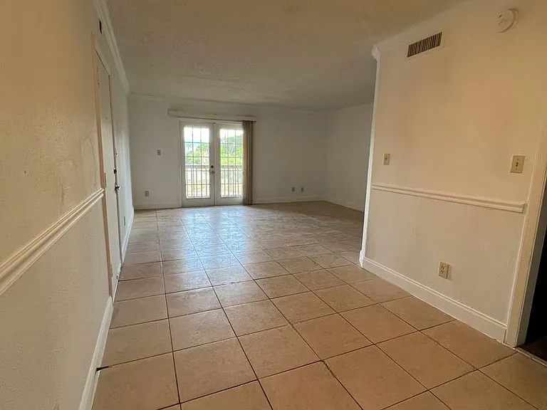 285 Wymore Rd #205 — Photo 2