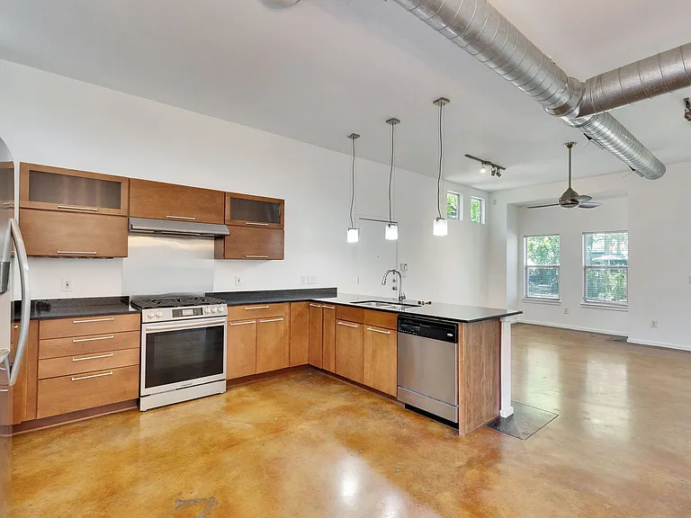 3808 Menchaca Rd — Photo 6