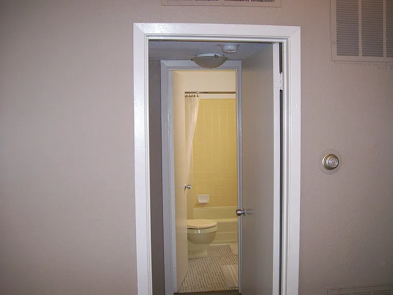 555 Spanish Town Rd #11 — Photo 7