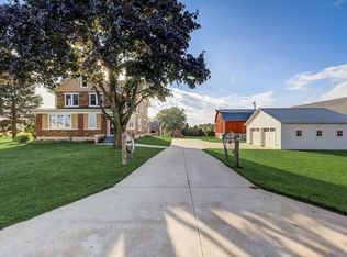 5735 County Road B, Belgium, WI 53004