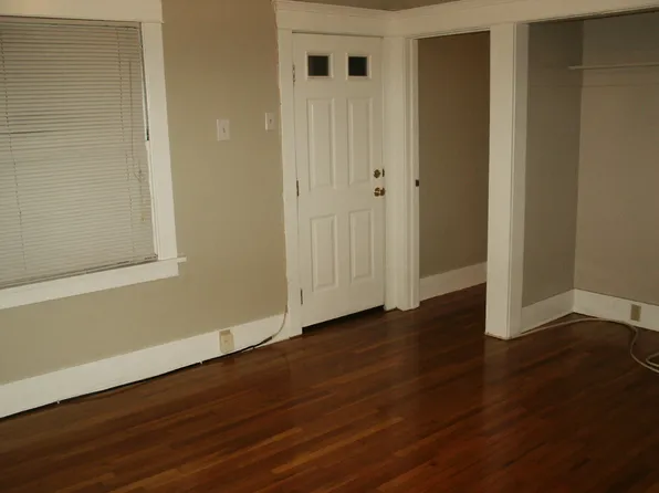 2410 E 4th St, Long Beach, CA 90814