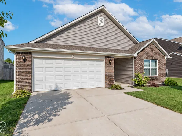 6822 Trey Dr, Camby, IN 46113