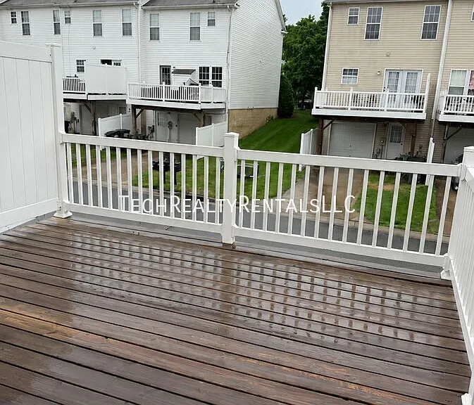 913 Tiger Ln #1 — Photo 20