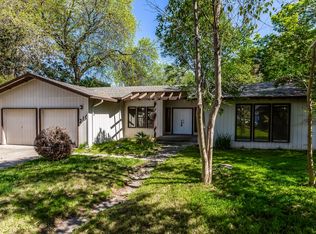 216 Laurel Ct, Ripon, CA 95366
