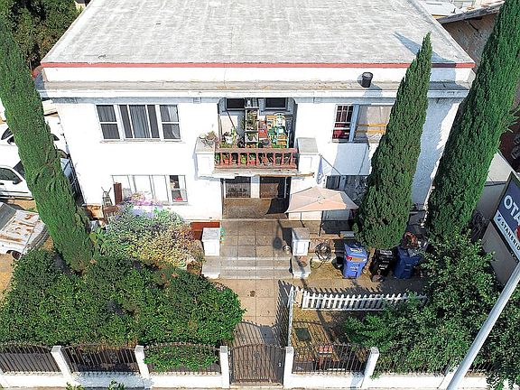 2nd image of 4606 S Normandie Ave