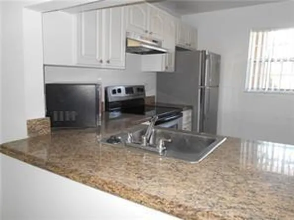 789 NW 103rd Ter #101, Hollywood, FL 33026