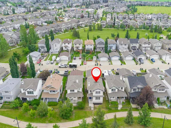 37 Suntree Prom, Leduc, AB T9E 8R7