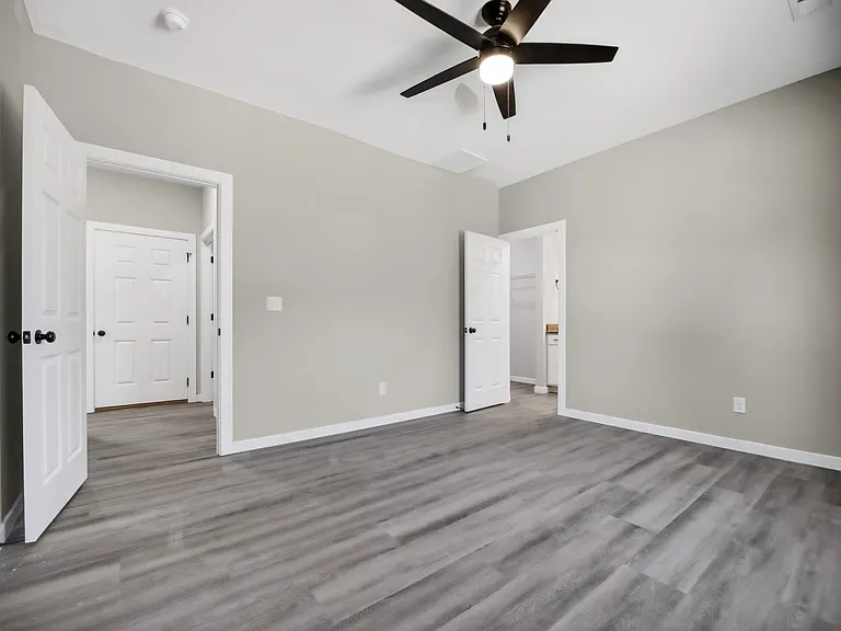 42 Whitley Ln — Photo 9