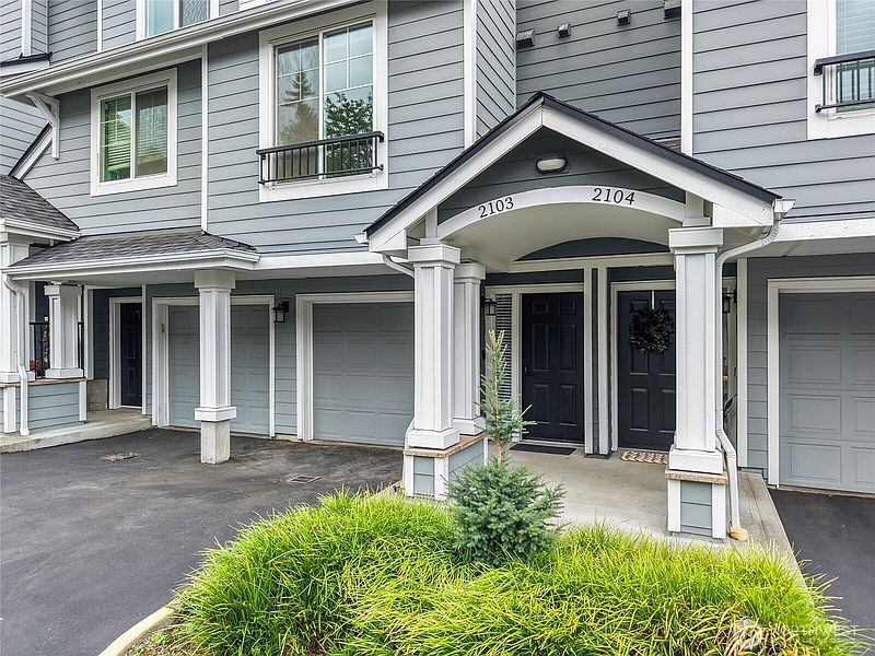 2nd image of 16125 Juanita Woodinville Way NE NE #2103