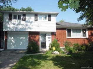 69 Lucy Ln, Cheektowaga, NY