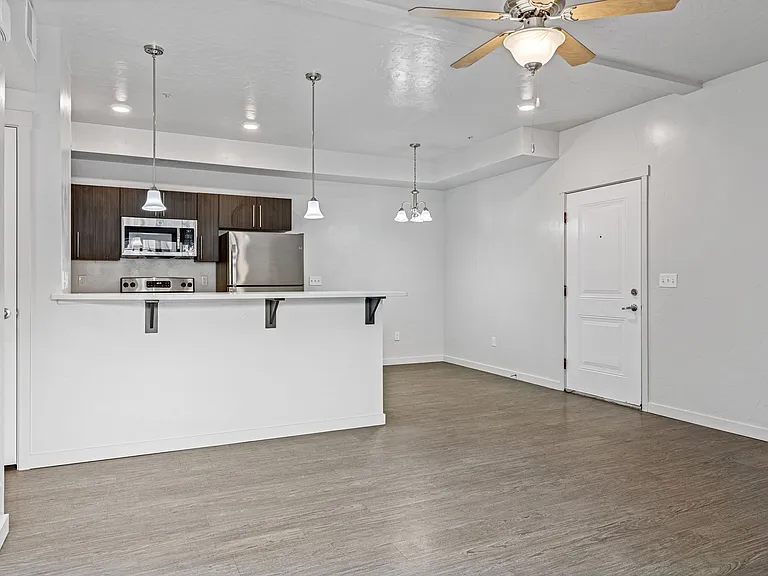 Quail Point Apartments — Photo 3