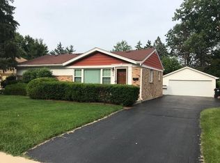 227 S Cedar St, Palatine, IL 60067
