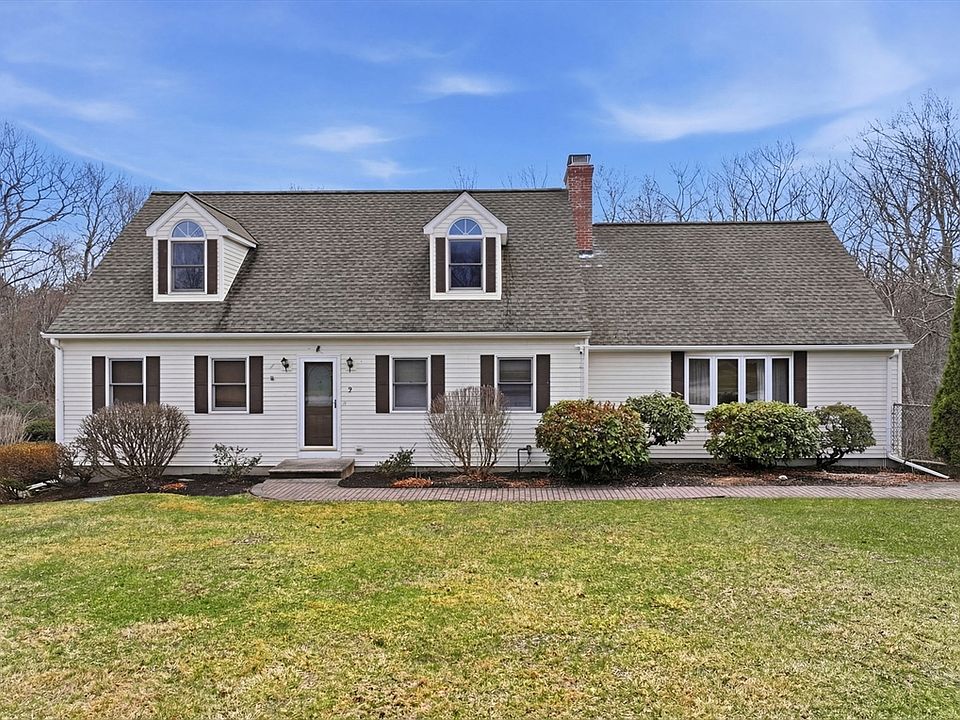 1st image of 9 Knollwood Dr