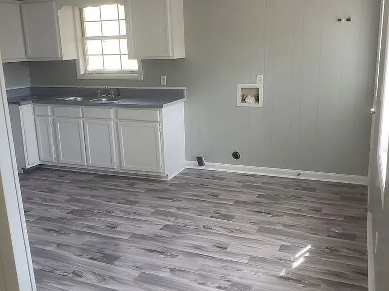 93 Dustin Ct — Photo 4