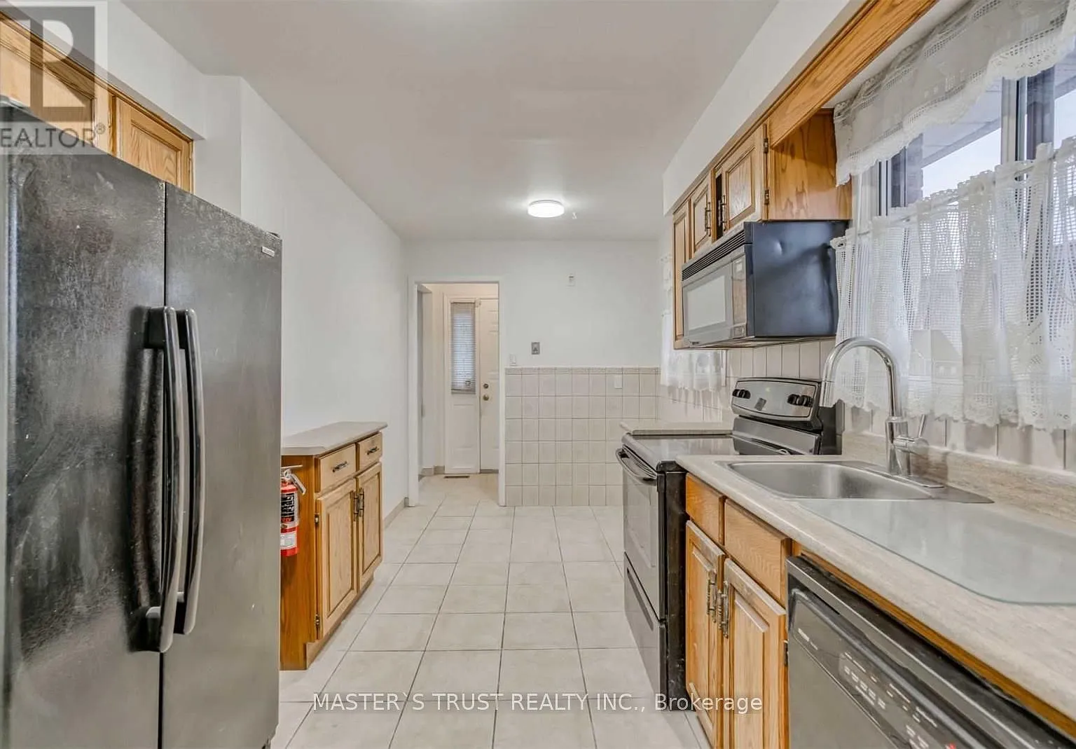 2 bed, $2,650 — Photo 4