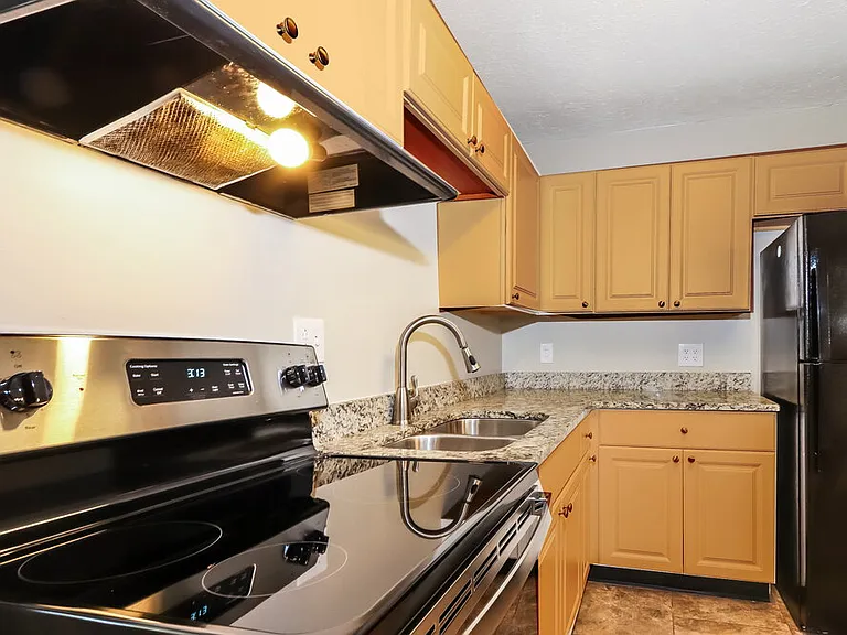 4712 Dohn Rd — Photo 8