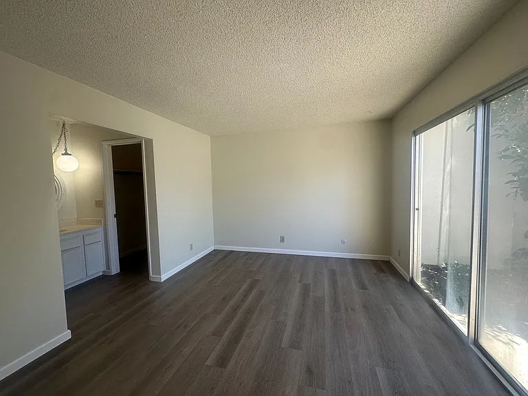 312 De Vega Ct — Photo 17