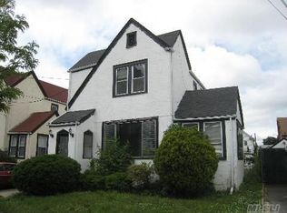 19057 111th Rd, Saint Albans, NY 11412