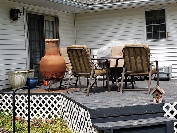 Roomy deck overlooking backyard