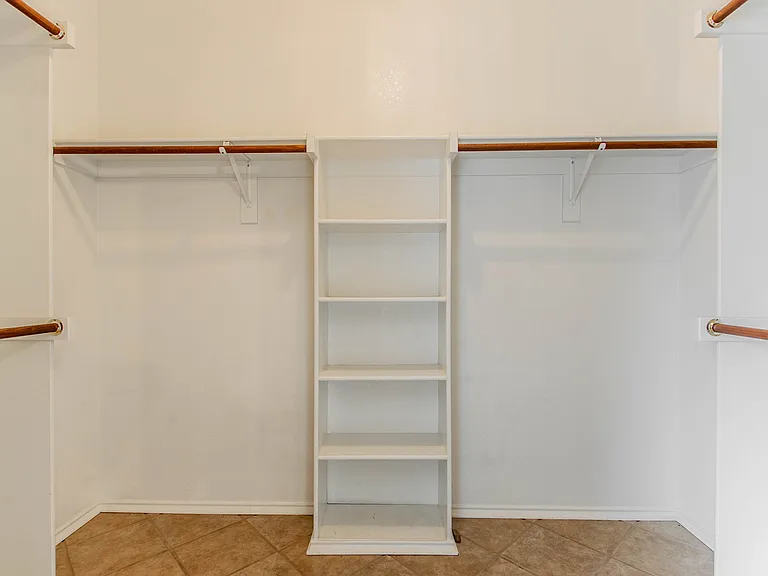 11812 Wispwillow Dr — Photo 21