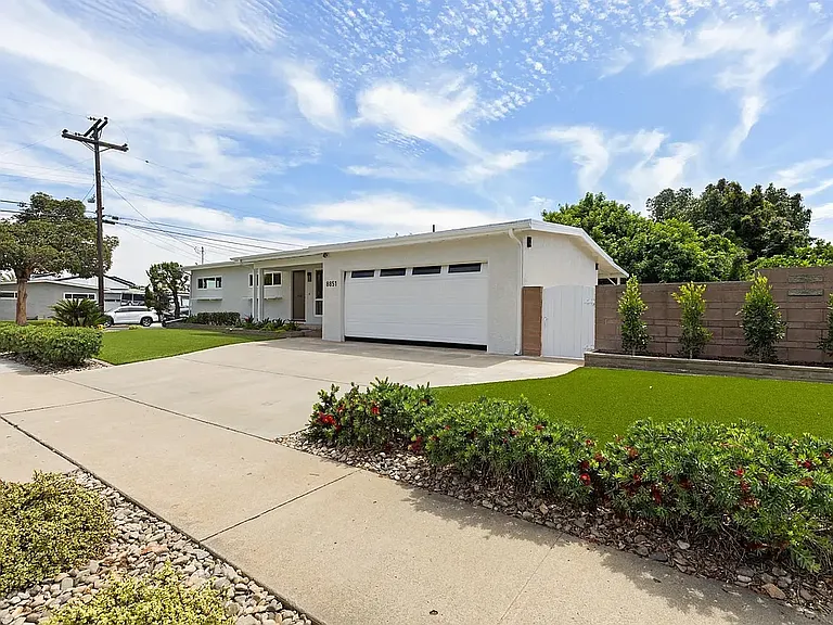8851 Geraldine Ave — Photo 18