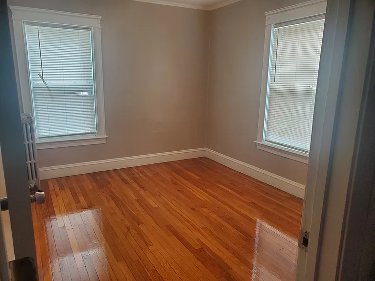15 Pembroke Ave #1 — Photo 8