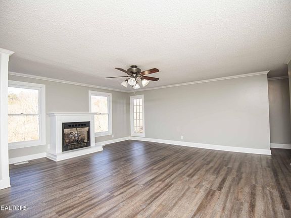 4th image of 441 Johnson Rd