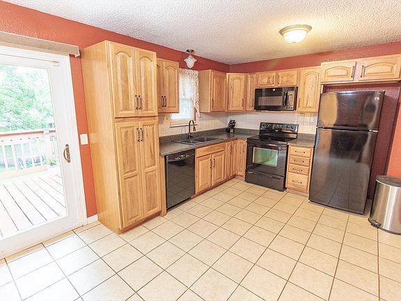 2nd image of 2212 SW Keystone Pl