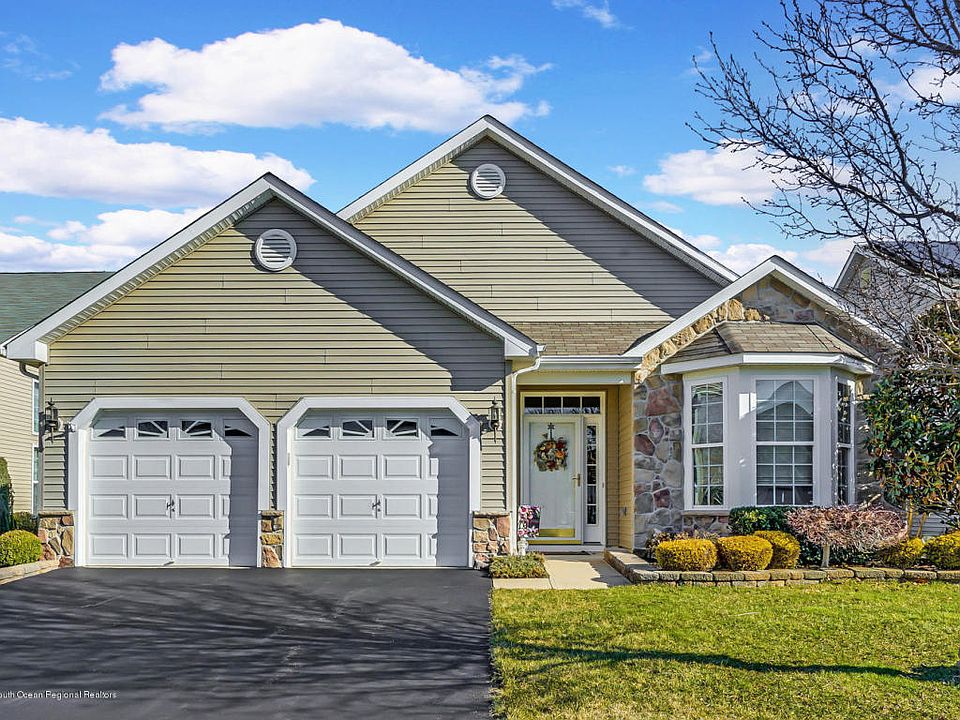 1st image of 604 Quail Ct