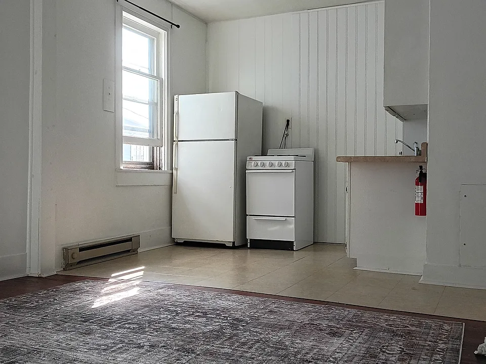 252 Main St #2
