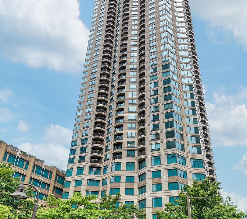 1st image of 400 N Lasalle St #4309