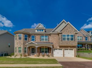 140 Redcroft Dr, Greer, SC 29651